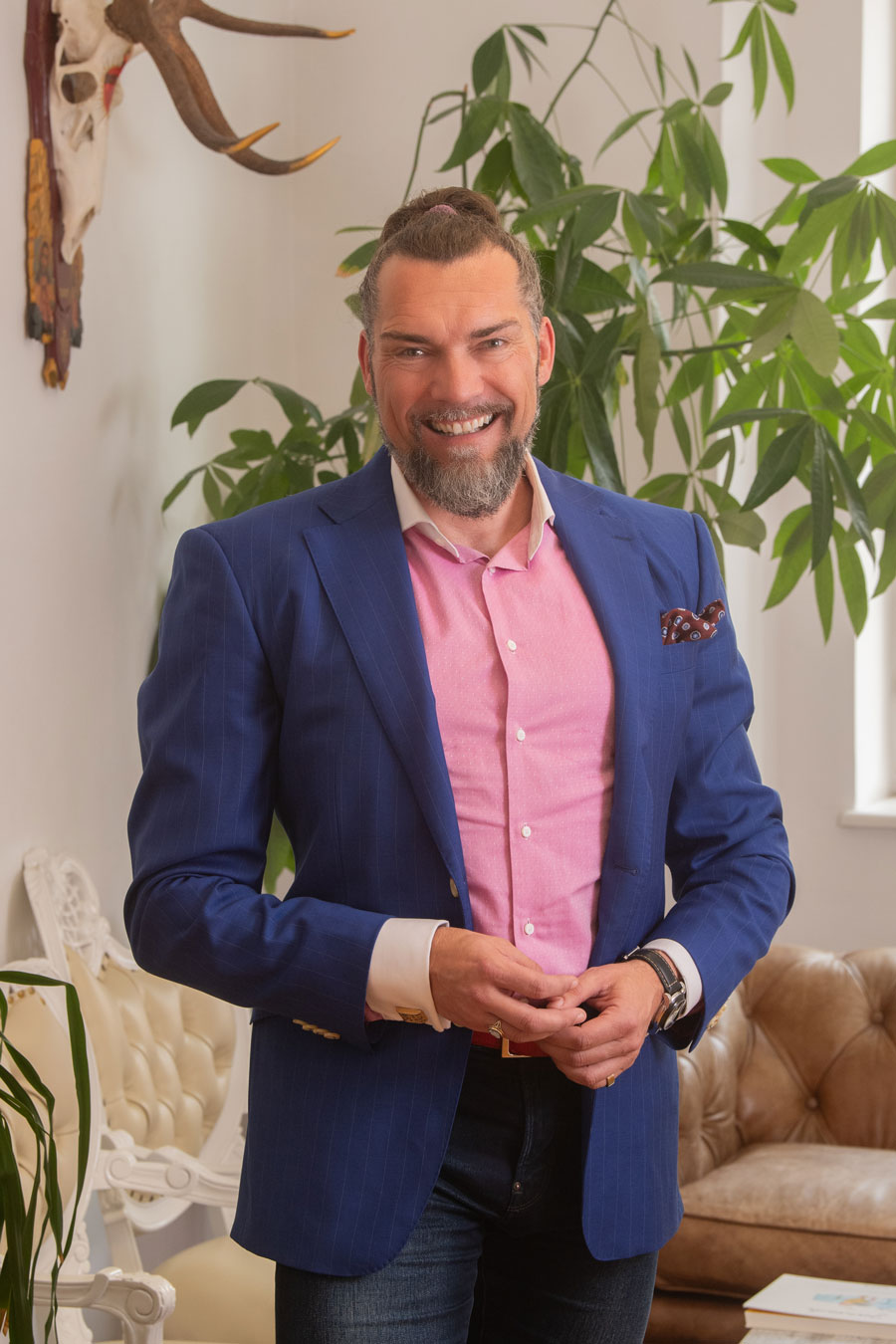 DDR. HUBERT NIEDERMAYR, MBA